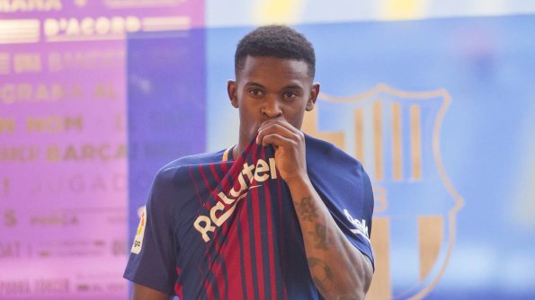 Nelson-Semedo-signs-for-Barcelona